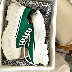 Worn twice Mens Alexander McQueen "Slick Tread" Leather 43 US 10